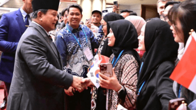 Tiba di Seoul, Presiden Prabowo Disambut Diaspora Indonesia