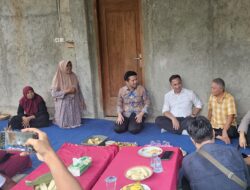 Jalan Ponorogo-Pacitan Di Blokade Warga, Emil Dardak Gercep Temui Warga Dengan Pendekatan Humanis