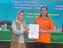 Ketua Komisi E DPRD Jatim Sri Untari Beri Pelatihan CPMI dan Budidaya Jamur
