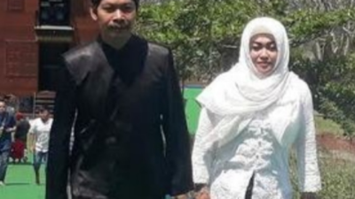 KPAA,H.Sucipto Wironagoro,SE bersama istri KRAy. Masruroh Dayaningtyas