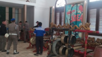 DKS Laporkan Walikota dan Jajaran ke Polisi Atas Dugaan Perampasan Gamelan dan Berbagai Alat dan Karya Seni Budaya, Saat Mengusir Para Seniman Dari Balai Pemuda Surabaya