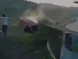 Viral Video Aksi Kejar-Kejaran Mobil Terduga Pembunuh dan Polisi di Bogor