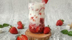 Yuk Bikin Korean Strawberry Milk
