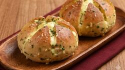 Garlic Cheese Bread Lembut Harum Mentega